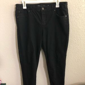 Black skinny jeans